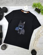 Футболка с фирменным принтом