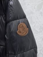 Пуховик Moncler — изображение 2