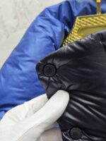 Пуховик Moncler — изображение 4