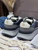 Осенние кроссовки из замши и кожи — изображение 3